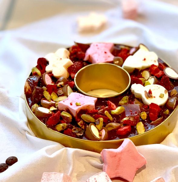 Nelly's Sweet & Salty Christmas Rocky Road Wreath (1)